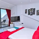 דירה 2 Bedroom With Private Pool
