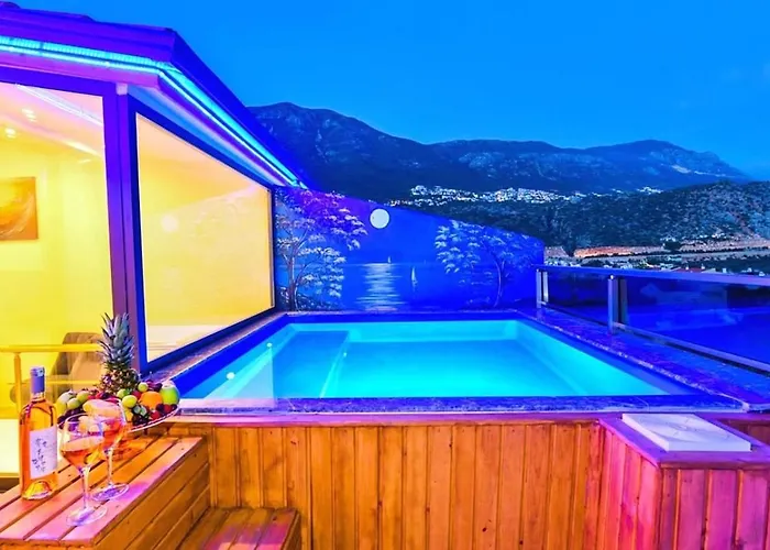 Apartment 2 Bedroom With Private Pool