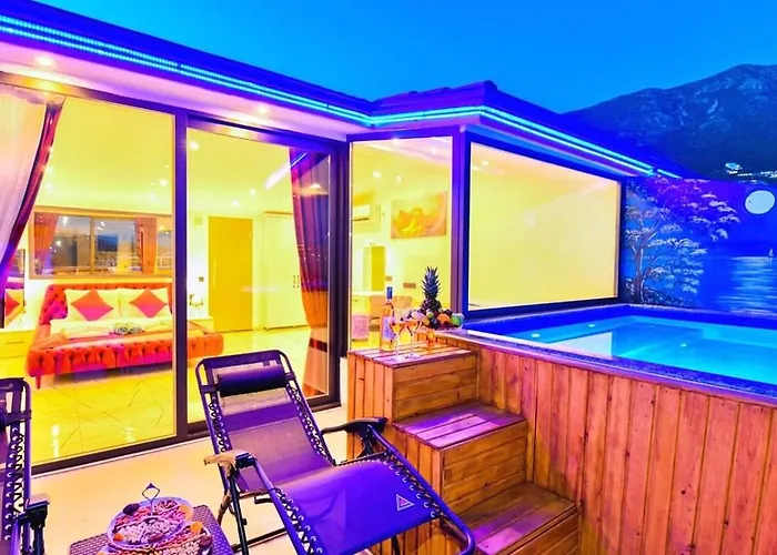 2 Bedroom With Private Pool Apartment Kalkan