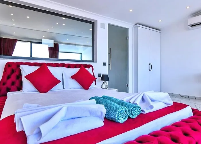 Apartment 2 Bedroom With Private Pool